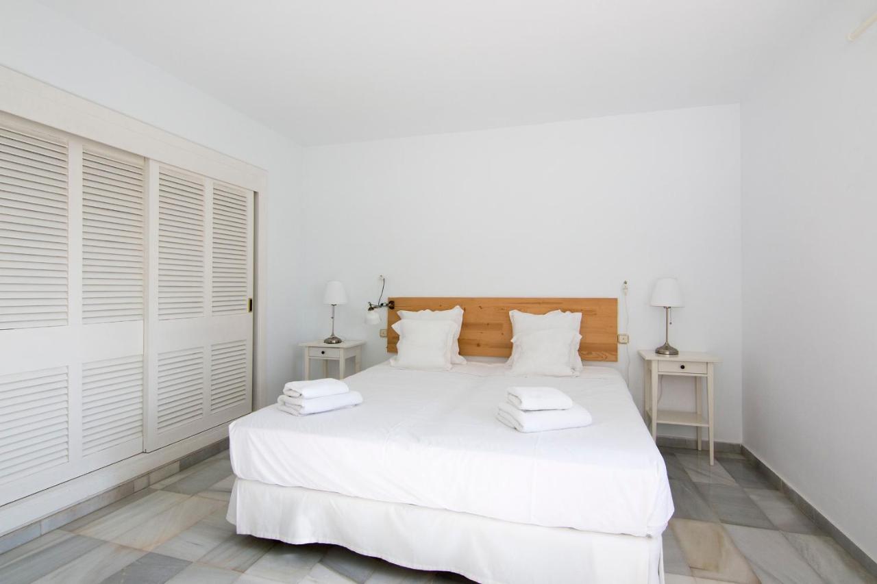 Apartamentos Marina Villages La Herradura  Buitenkant foto